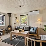 Beautiful In With Kitchen *