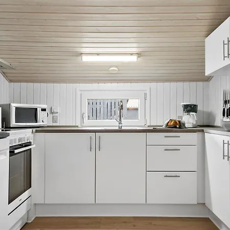 בית נופש Beautiful In With Kitchen