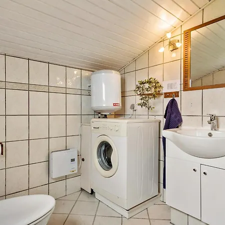 Beautiful In With Kitchen *