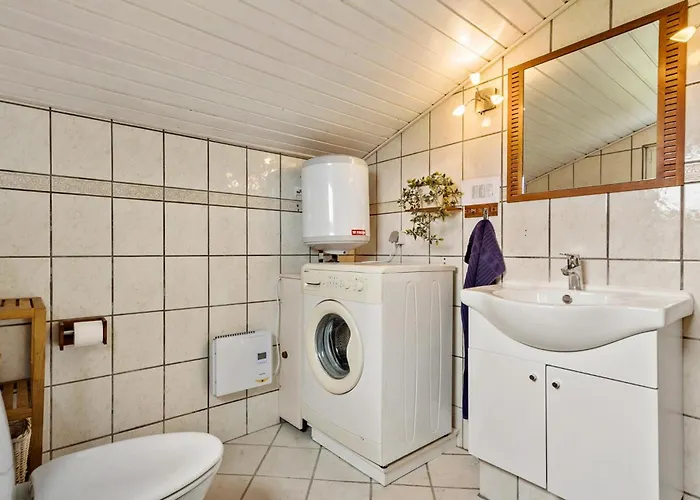 Beautiful In With Kitchen *